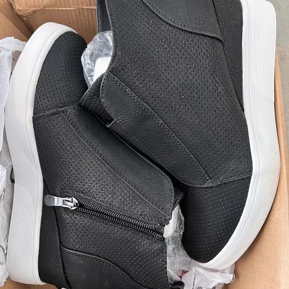 Journee Collection Shoes Journee Collection Womens Clara Wedge Sneaker Color Black Size 7 2 Poshmark